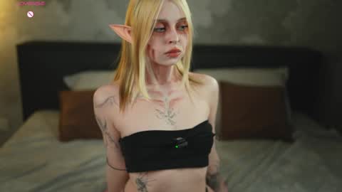 Leila online show from April 26, 6:16 pm