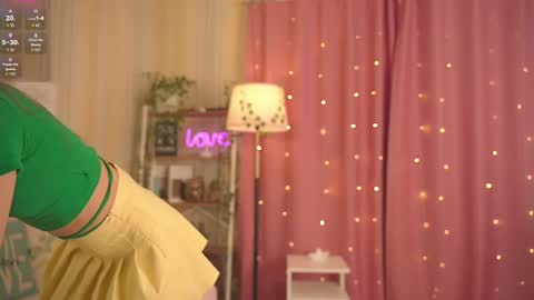 Chloe online show from April 12, 12:52 pm