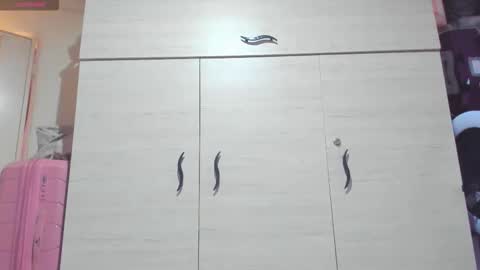 stefanyhorny69 online show from March 26, 5:25 pm