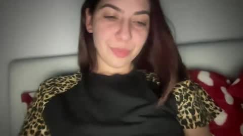 Snapshot of stefy_glow chatting on February 27, 10:53 pm stefy_glow online show from February 27, 10:53 pm