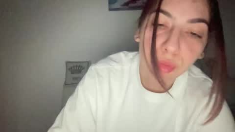 Snapshot of stefy_glow chatting on March 5, 8:33 pm stefy_glow online show from March 5, 8:33 pm