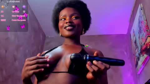 stella online show from December 3, 6:54 pm