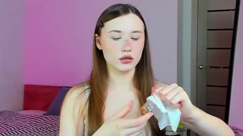 stella_sunny online show from November 4, 4:50 am