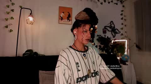 Snapshot of stellart_ chatting on February 24, 3:42 am stellart_ online show from February 24, 3:42 am