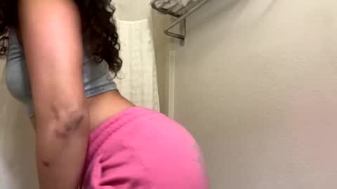 STEPHANIE BBY online show from September 18, 9:30 am