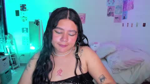 Snapshot of stephanifox chatting on January 20, 12:36 am Stephanie online show from January 20, 12:36 am