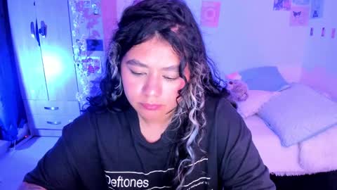 Snapshot of stephanifox chatting on February 24, 3:31 am Stephanie online show from February 24, 3:31 am