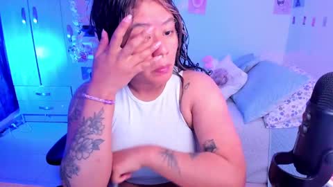 Snapshot of stephanifox chatting on March 6, 1:58 am Stephanie online show from March 6, 1:58 am