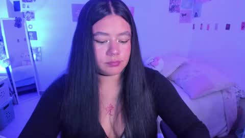 Snapshot of stephanifox chatting on January 18, 2:47 am Stephanie online show from January 18, 2:47 am