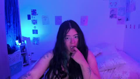 Snapshot of stephanifox chatting on December 26, 12:57 am Stephanie online show from December 26, 12:57 am