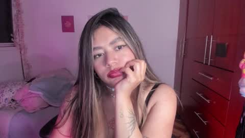Snapshot of stephanifox chatting on October 19, 2:46 am Stephanie online show from October 19, 2:46 am