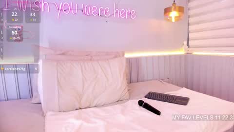 Stephany  online show from February 11, 4:35 pm