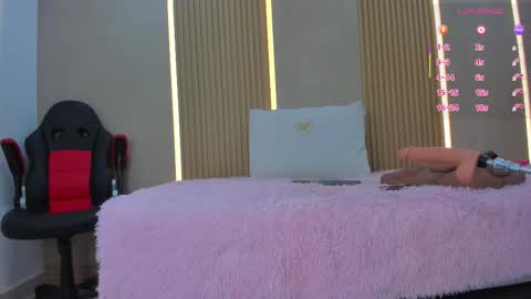 Stephany online show from October 1, 12:32 pm