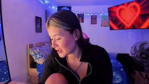 Snapshot of stephany_uwu chatting on January 9, 12:03 am Stephany independient model online show from January 9, 12:03 am