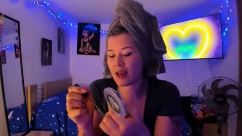 Snapshot of stephany_uwu chatting on January 12, 12:28 am Stephany independient model online show from January 12, 12:28 am