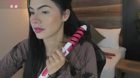 S T E P H A N Y A online show from March 20, 8:14 pm