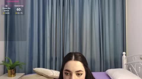 still__eva online show from December 1, 4:05 am