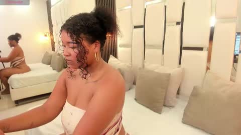 Stormy online show from November 26, 2:34 am