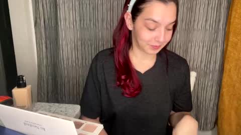 Snapshot of straightoutthetrailer chatting on January 14, 4:25 am lucille beatrice luficer call me lucy online show from January 14, 4:25 am