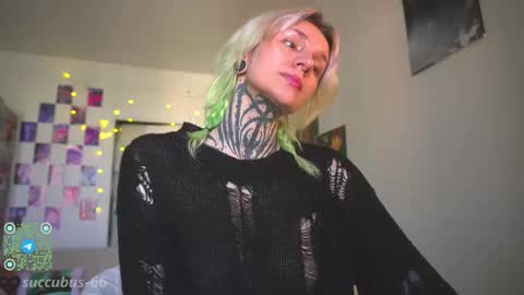 succubus_66 online show from September 13, 10:45 am