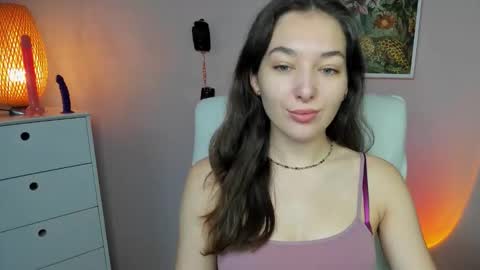 Snapshot of sugar_xmegan chatting on September 18, 6:45 am Megan online show from September 18, 6:45 am