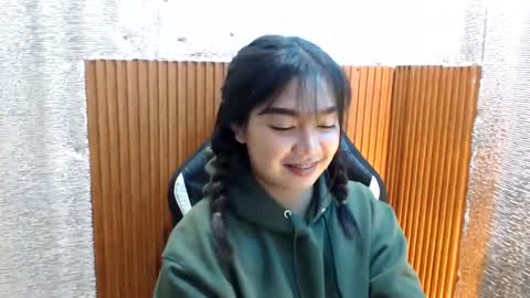 Snapshot of sugarcaramel chatting on February 12, 4:33 pm Sugar online show from February 12, 4:33 pm