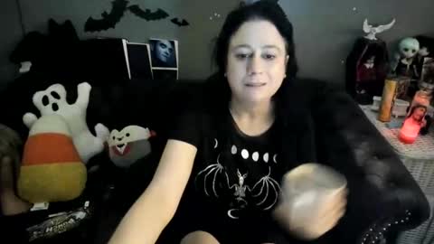 Snapshot of sugary_sweet chatting on October 19, 10:28 am Sugary online show from October 19, 10:28 am