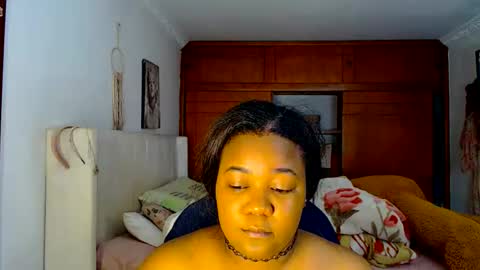 Cami   Back in 2 hours online show from February 16, 1:16 am