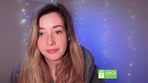 Mia online show from November 26, 2:51 pm