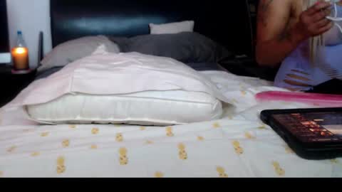 sukkisparkx online show from October 15, 8:28 am