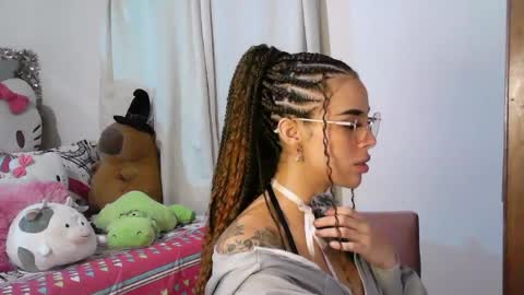 summer 09 online show from April 4, 2:32 am