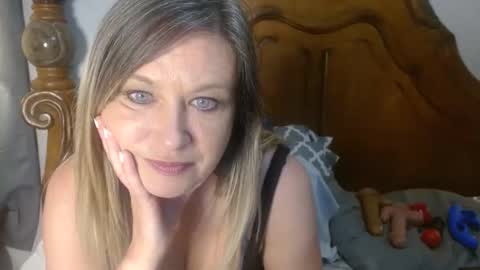 Summerxoxo69 online show from March 27, 3:13 pm