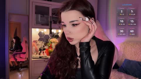 Miss Nelly online show from January 25, 3:25 pm