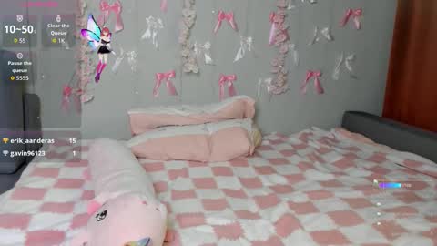 Emily online show from October 31, 2:32 pm