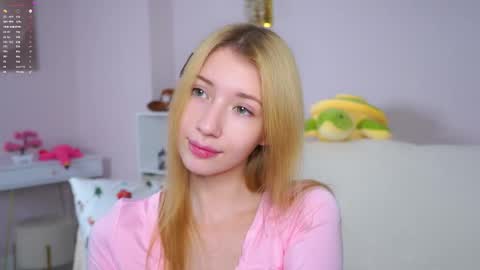 Lily online show from February 12, 2:52 pm