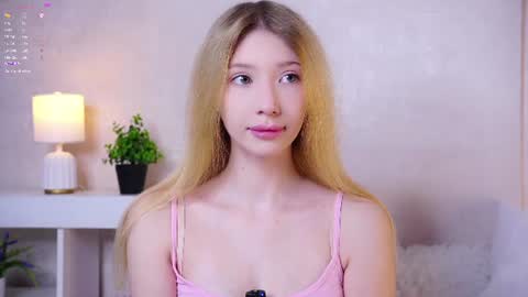 Lily online show from June 10, 2:49 pm