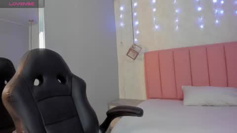  S U N N Y online show from December 16, 7:31 pm