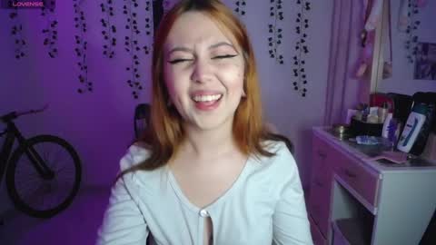 Snapshot of sunset_pienk chatting on September 23, 4:43 am Sunset online show from September 23, 4:43 am