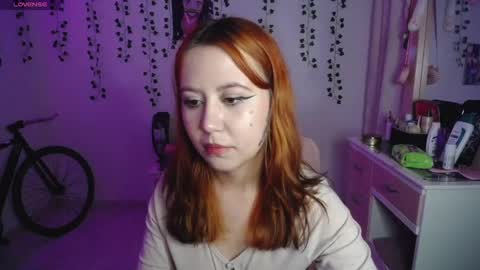 Snapshot of sunset_pienk chatting on October 1, 6:51 am Sunset online show from October 1, 6:51 am
