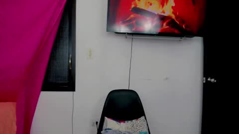 Snapshot of sunshine_uwu22 chatting on January 10, 6:17 pm Andrea Rodriguez online show from January 10, 6:17 pm