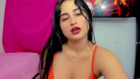 Snapshot of sunshine_uwu22 chatting on February 11, 7:27 pm Andrea Rodriguez online show from February 11, 7:27 pm