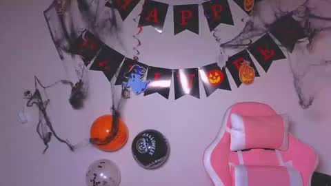 SunShuneXxX online show from October 30, 5:25 pm