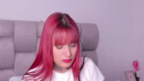 Snapshot of susan_sweet7 chatting on February 10, 8:00 pm Susan online show from February 10, 8:00 pm
