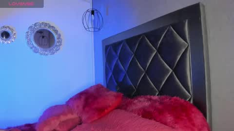 Susana W online show from September 9, 9:25 pm