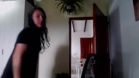 Susi online show from March 24, 8:36 pm