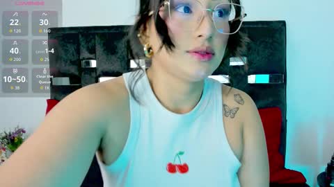 Sussy Sunny online show from October 22, 11:04 am