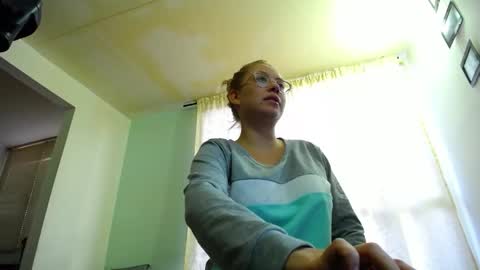 susy online show from March 19, 10:58 pm