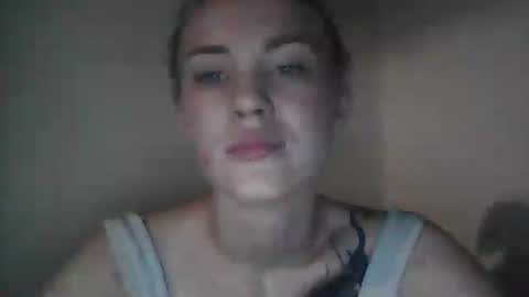 Suzie Jenny online show from July 2, 8:04 pm