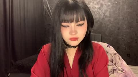 EmilySuonn online show from April 29, 5:54 am