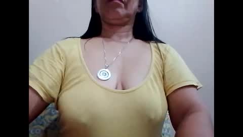 Snapshot of suzzie_hot chatting on March 2, 12:58 pm suzzie_hot online show from March 2, 12:58 pm
